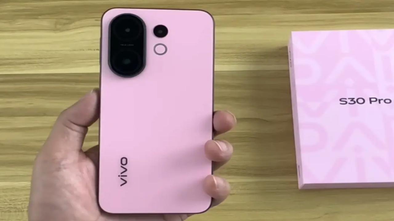 Vivo 5G Smartphone: 12GB RAM, 256GB स्टोरेज और 100W फास्ट चार्जिंग के साथ जल्द करेगा धमाकेदार एंट्री